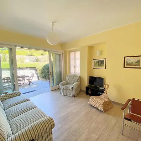 Holiday home Pescallo
